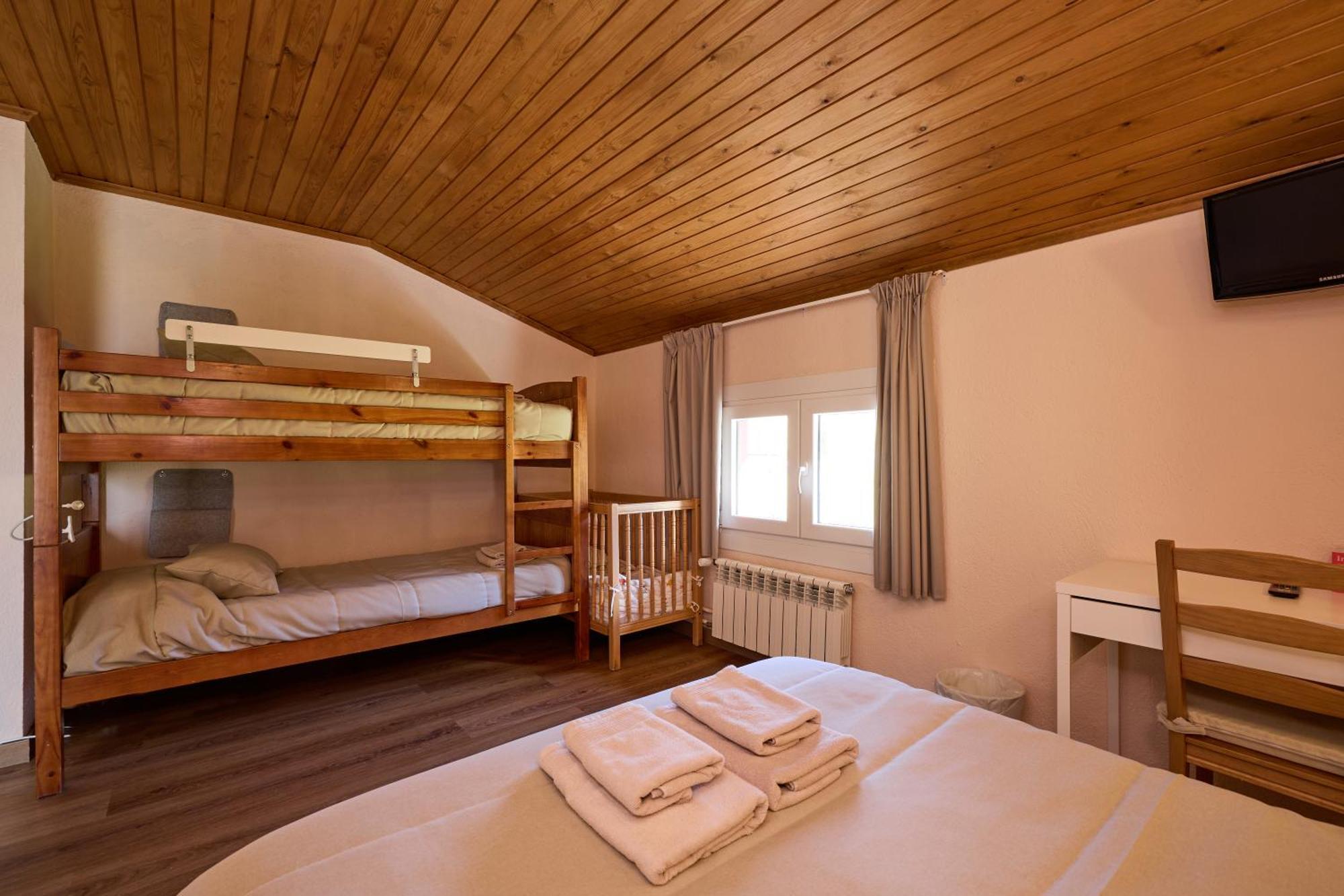 Hotel Peretol Soldeu Kültér fotó