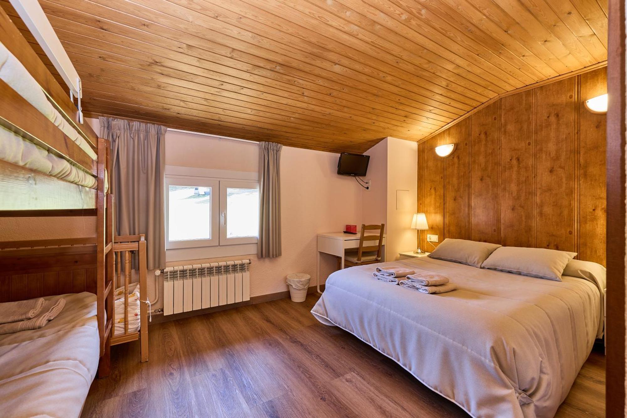 Hotel Peretol Soldeu Kültér fotó